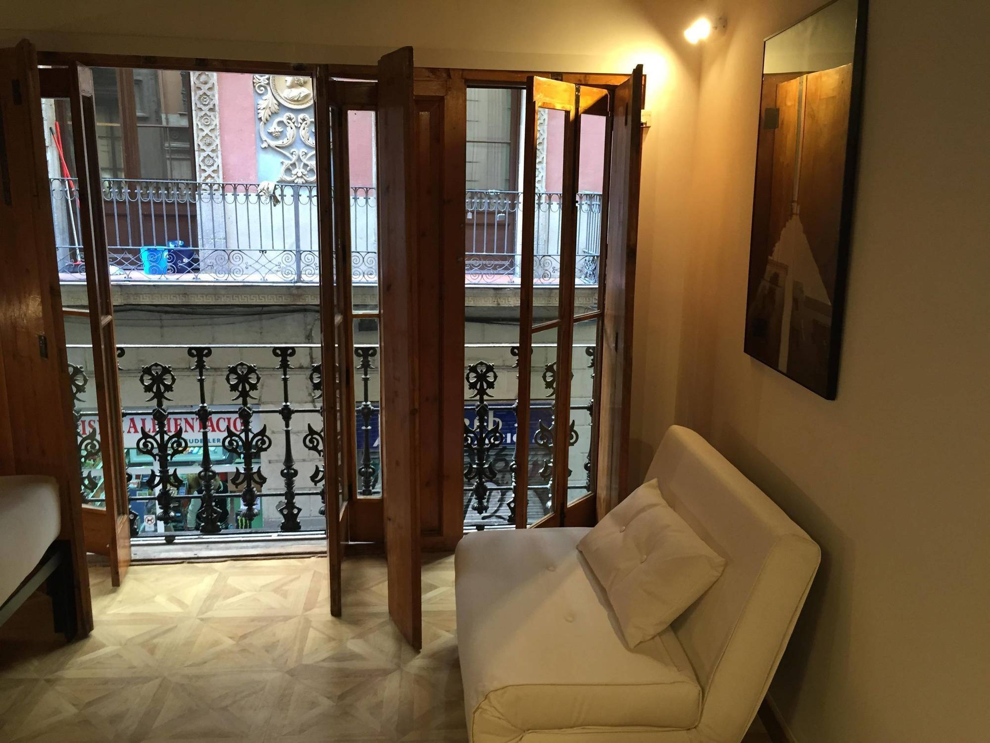 L'Escudellers By The Streets Apartment Barcelona Exterior photo